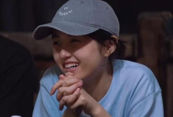 快乐家族|张子枫问何炅谢娜姐姐怎么缺席《向往4》何炅的回答让人笑翻