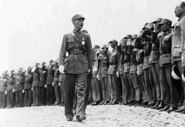 过年|张灵甫在孟良崮被歼前曾感叹:“再过年余,死无葬身之地”