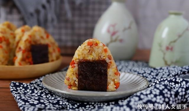 胡萝卜|换着花样吃米饭,美味饱腹配料多,比寿司简单,当早餐正合适