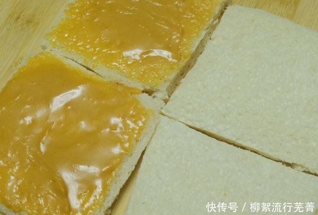  好吃|芝士碎撒在西多士上面，真的会很好吃吗其实味道是真的很好