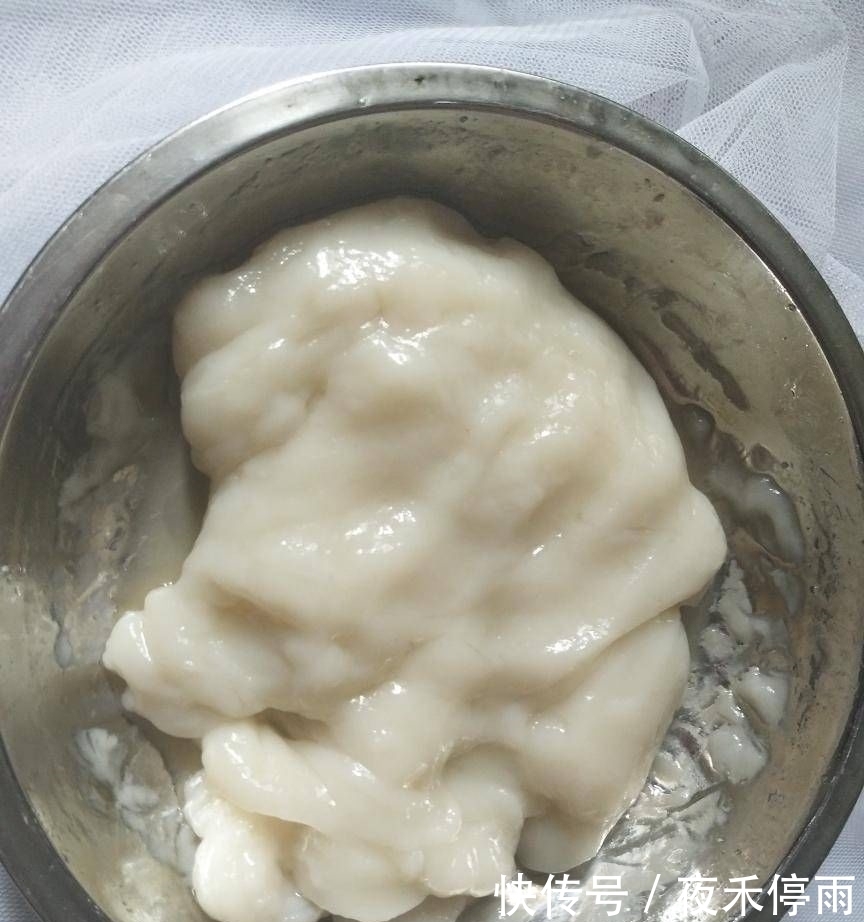 黄油|粉色火龙果麻薯软欧面包