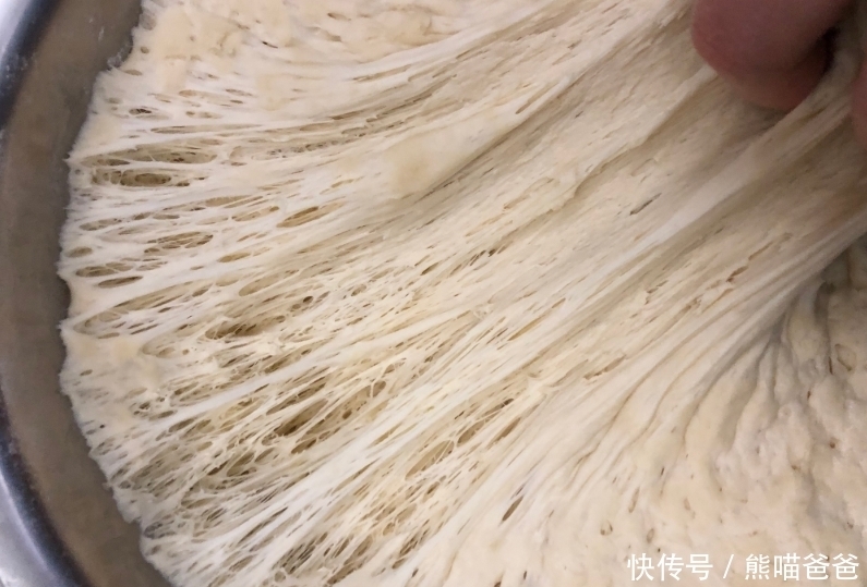 松软|发面,外行只用酵母!牢记4点,20分钟发满盆,松软香甜不发酸