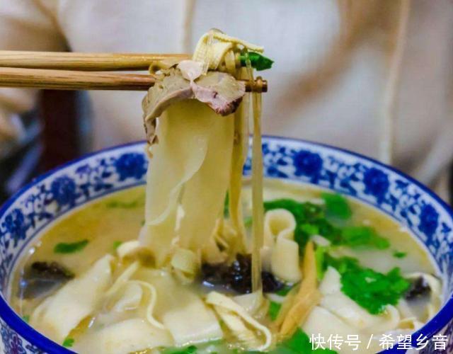 风味|最受国民欢迎的7碗面,东西南北各都有!最后一碗男女老少都吃过