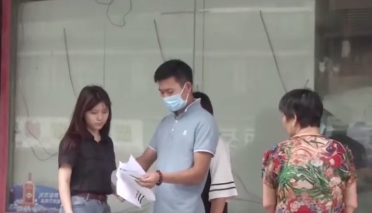  丈夫|女子瞒着丈夫给别的男人打15万，丈母娘打电话要债，丈夫才知被骗