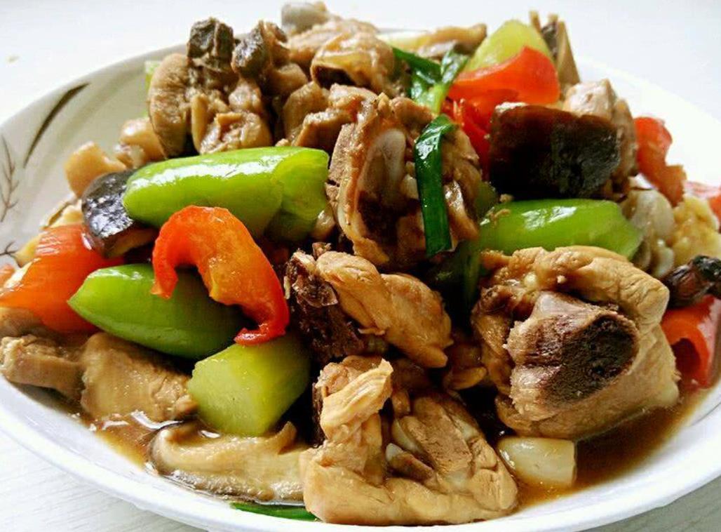  步骤|隔三差五做一道香菇炒鸡肉，肉鲜味美，下饭解馋，孩子爱吃少生病