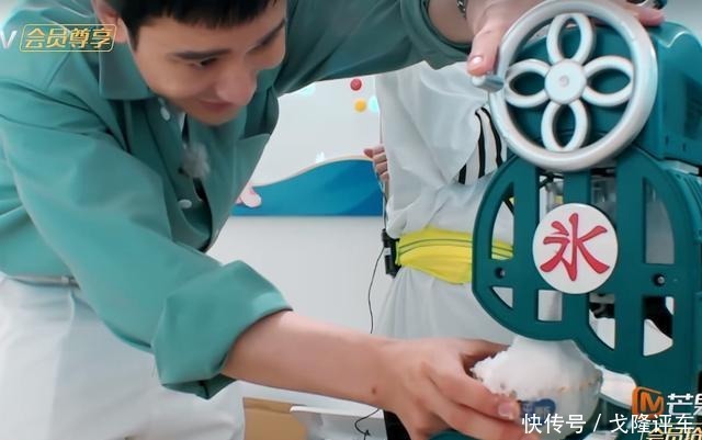  举动|《中餐厅》黄晓明这个举动拯救了赵丽颖！宠爱不是装出来的！