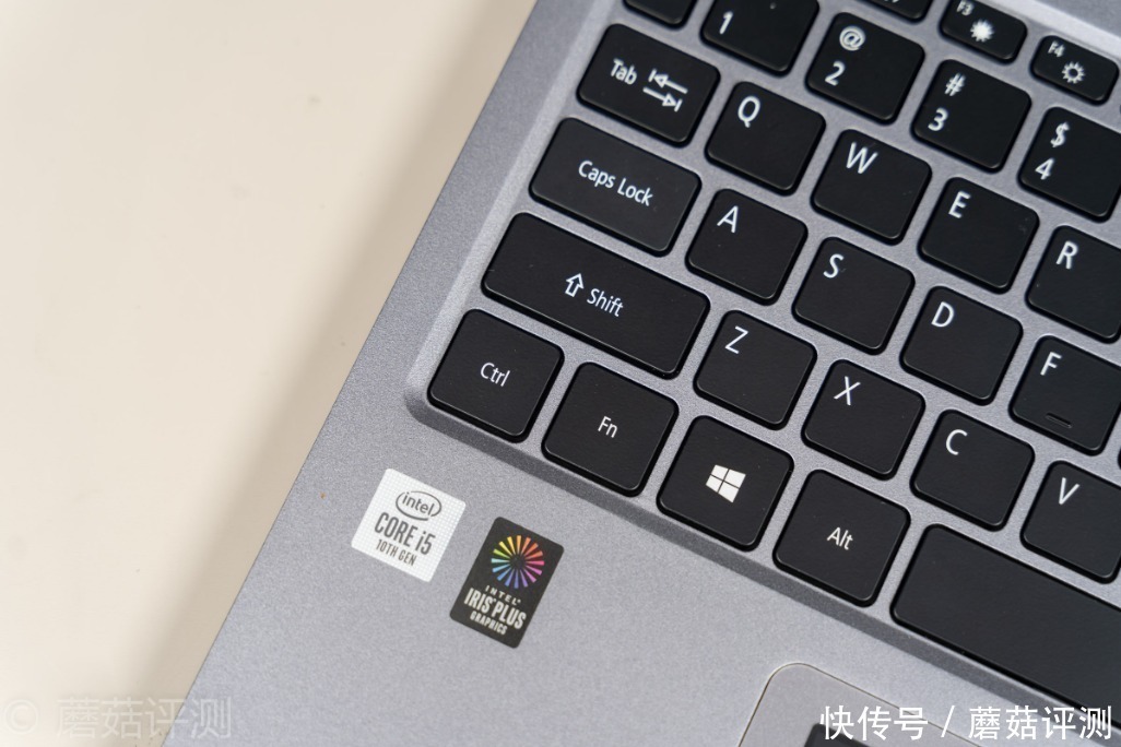  翻转|极致轻薄，自由翻转，细节出众、宏碁蜂鸟Spin 5百变2K轻薄本 评测