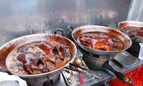 鸭子都|祖孙三代只卖一种美食,160元一只,每天做50只,卖30只就关门