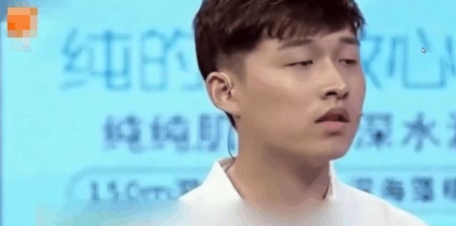 接电话|男子出差经常不接电话和回信息, 女子跟过去发生的一幕自己都蒙了