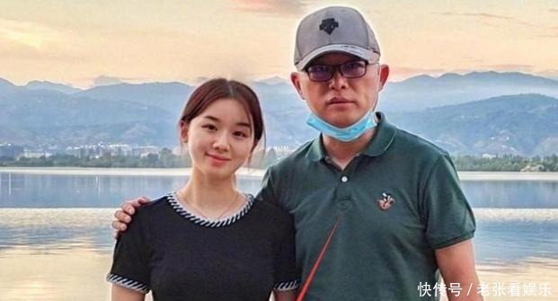  郭德纲|看看23岁孟星亚，再看24岁郭麒麟，难怪孟非郭德纲着急成“亲家”