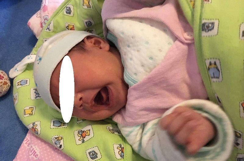  举动|3个月宝宝吐奶窒息，宝妈直接崩溃！别因你的小举动酿成“悲剧”