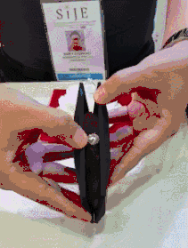 GIF|搞笑GIF：你们三再看啥玩意