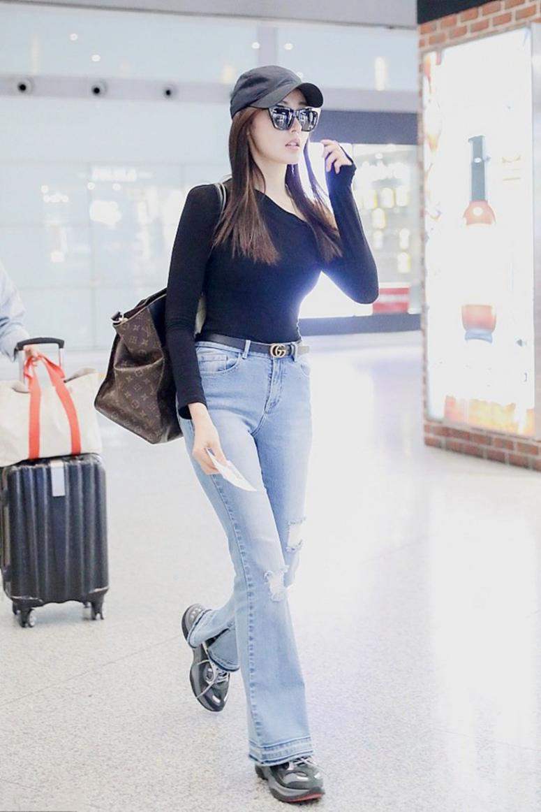 记住|论最百搭的单品,当属牛仔裤!怎么穿才随性时髦,得记住这些搭配