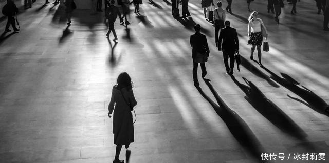 样子|成人的世界里哪有容易两个字，你努力的样子不禁让人泪流满面