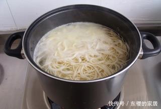  比买|想吃凉面不用买，从煮面到配料汁的过程全给你，比买的还好吃