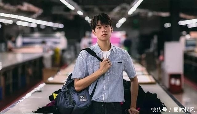 鲜花|球鞋当花瓶,鲜花填充羽绒服?时尚界的环保也太香了