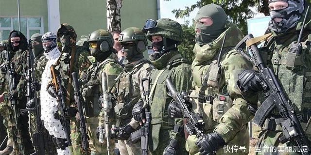 进驻|俄正规军进驻白俄罗斯,大批装甲车封锁城市,西方分裂阴谋失败