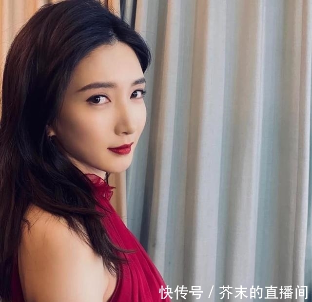 定妆喷雾|黄晓明化妆还晕妆,江疏影:想不晕妆,就来抄我的作业吧