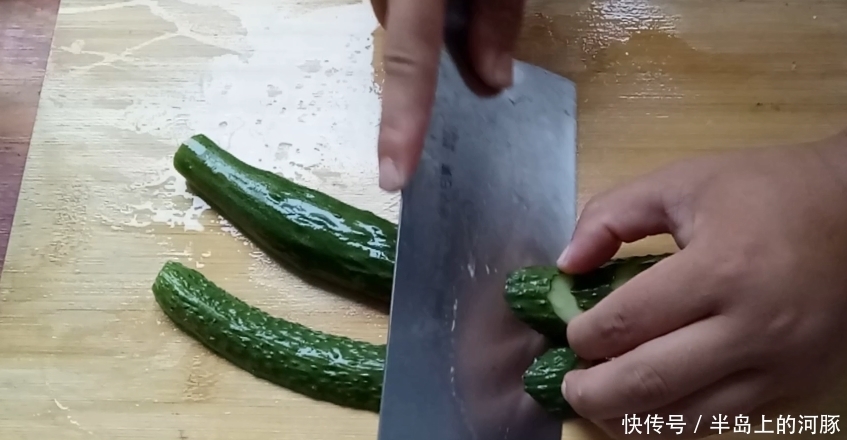 人比较喜欢|饭店的拌黄瓜为啥那么好吃?大厨教你做,原来这么简单