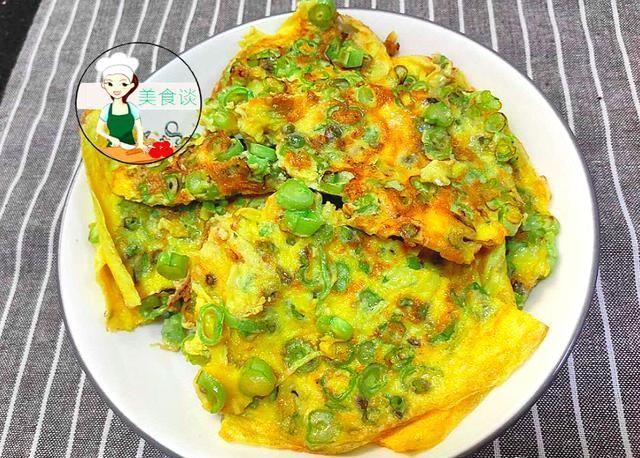  特香|三伏天，遇到此菜别手软，钙是南瓜4倍，煎蛋吃特香，现在正当季