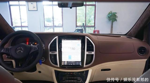  威霆|同样的外观内饰，价差高达30万，你会选奔驰威霆还是V级？