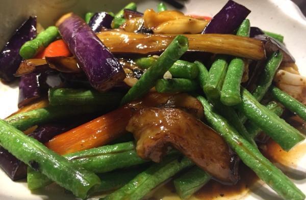 夏天|这菜,吃上整个夏天也不腻,钙含量是牛奶的4倍,现在吃正是时候