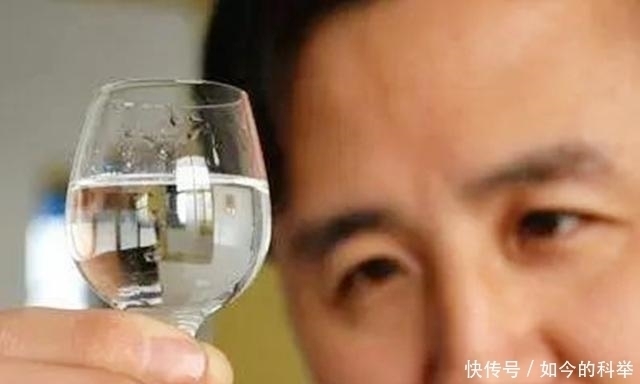 牌子|无论什么牌子的白酒,只要酒瓶上有“这行字”,全是酒精勾兑的