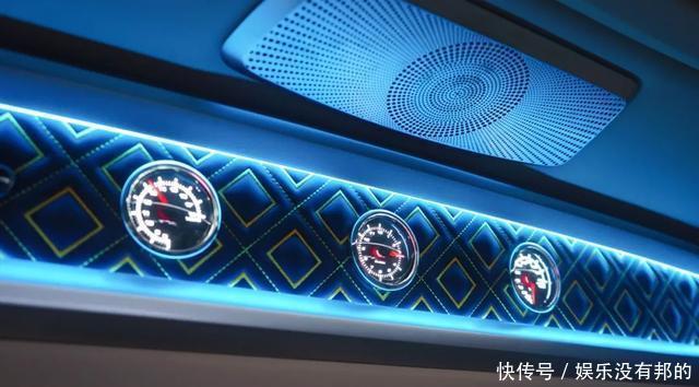  威霆|同样的外观内饰，价差高达30万，你会选奔驰威霆还是V级？