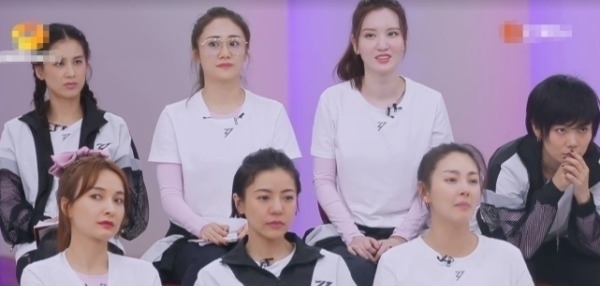 黄晓明|《乘风破浪》情商最低的女星,怼得黄晓明哑口无言,杜华及时救场