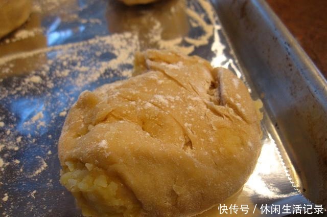 好吃|早餐面包这样做,孩子上学从不赖床,5分钟出锅,简单营养又好吃