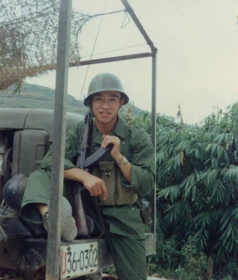  胡亚捷|胡亚捷与妻子3次离婚大战，为何不但没得逞反而还“割地赔款”？