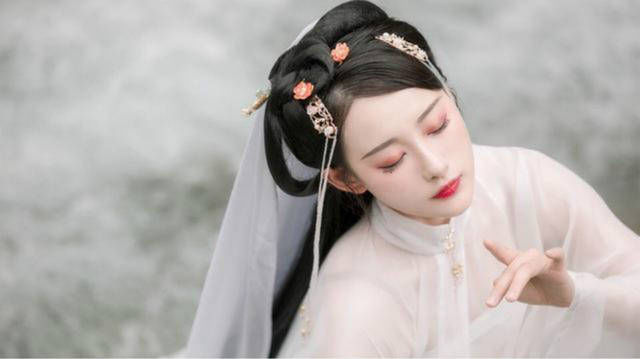 知君远近|欧阳修早期水平很高的一首词,通篇寥寥数语,感动了历代的读者