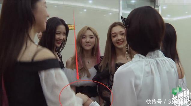  硬糖|孟美岐偶遇硬糖少女，大家都客客气气除了张艺凡，关系亲疏很明显