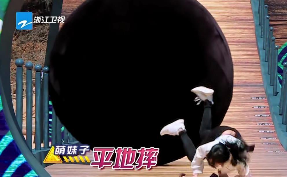 录跑|同样是生理期录跑男,程潇被夸敬业,baby却被指责玩不起