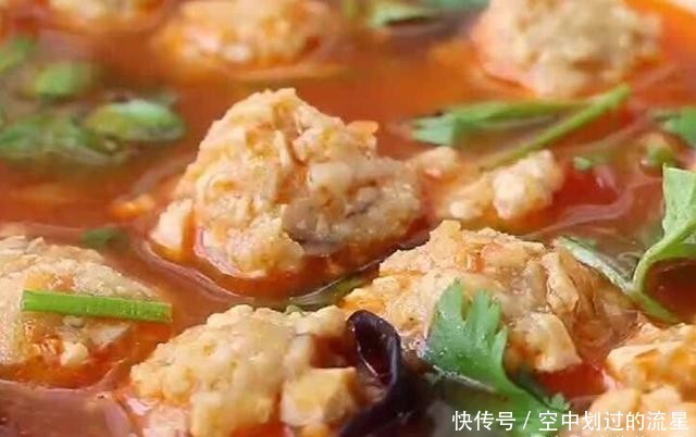 莲藕丸子|秋天，多喝此汤，汤鲜味美还补钙，比骨头汤营养，每次上桌遭疯抢