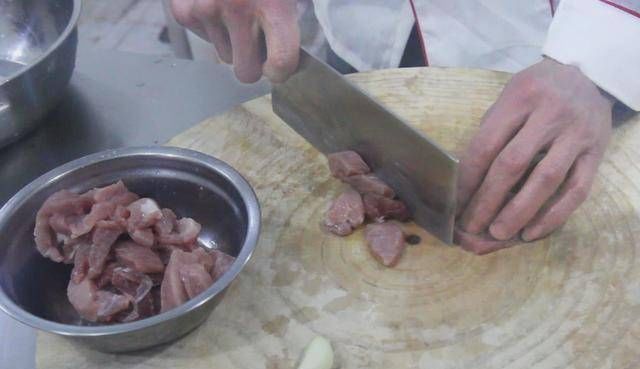  告诉|厨师告诉你糖醋里脊的方法是这两个，又脆又甜又酸