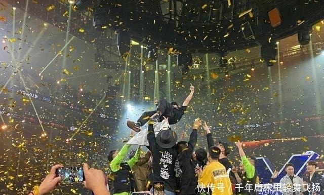 王一博|《街舞3》王一博战队夺冠,却说自己不是厉害的舞者?