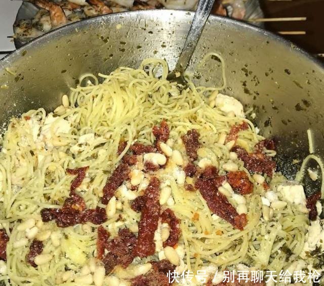 见识|见识美国家庭的一日三餐,从营养到热量,与我们的差别太大了!