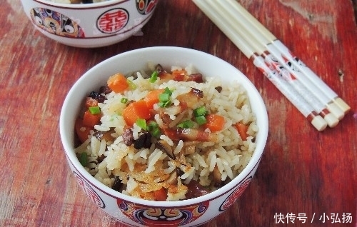 胡萝卜|夏天的懒人焖饭,饭菜一锅出,有肉有菜营养均衡,比外卖还省时