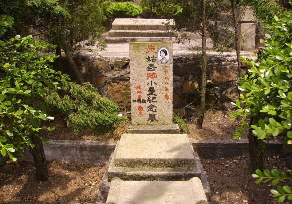 鸦片|陆小曼究竟是个怎样的女子？一流交际花，吸食鸦片，不到中年牙齿烂光