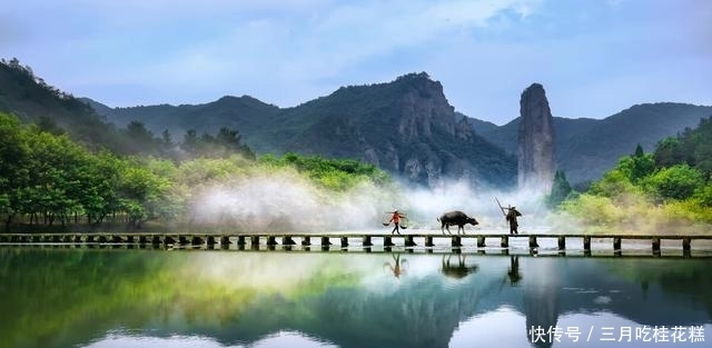 冰清玉洁|冰清玉洁银耳，红的发紫的紫薯，这锅粥必须好吃又顺口