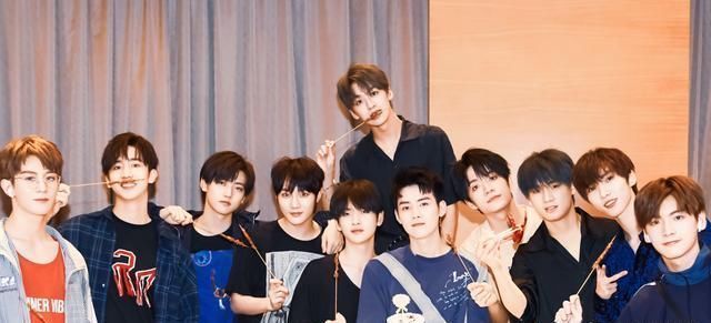 火箭少女101|R1SE“土味男团”实锤,集体发火星文动态,意思暗示“团王”得主