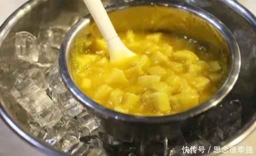 吉利丁块|甜品界的“新贵”!征服无数吃货的芒果香草蛋糕,一口甜到你心坎