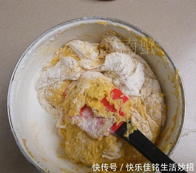 调色|今天用南瓜给发糕调色,纯天然的色素,很美的