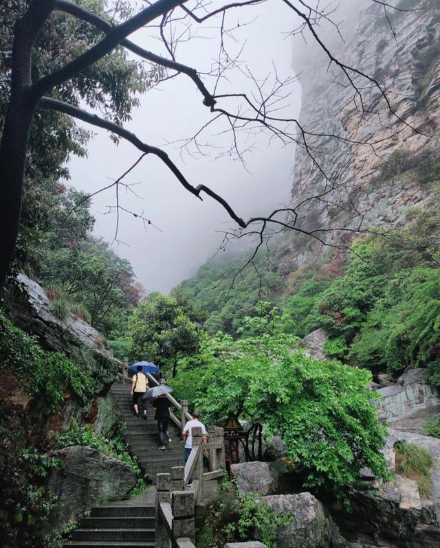  不知|庐山三叠泉，身在庐山中不知庐山真面目