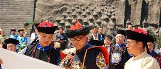 帝王|此人是乾隆七世孙,长的最有帝王相,至今保留皇帝的扳指