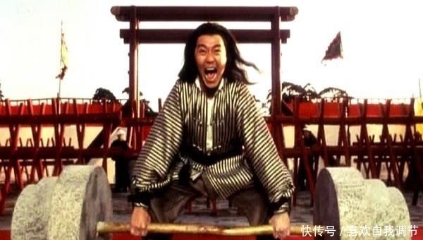 压倒|中国最后一位武状元 能舞动180斤的大刀 马都被他压倒了