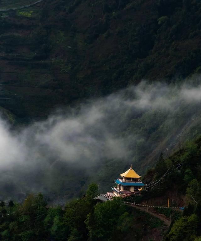  西藏|美丽的藏南地区，有世界雨屋，西藏江南的美誉