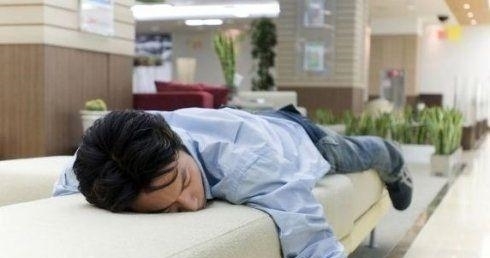  身体|夜里几点睡才叫“熬夜”？专家给出答案，许多人都想错了