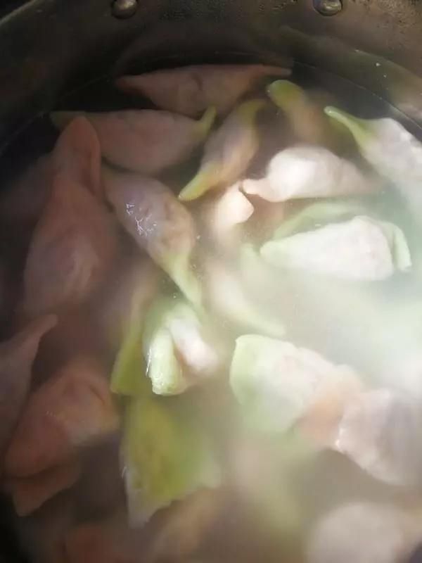 好吃|用它包饺子,比韭菜好吃,比包子好看,鲜嫩味美香气十足